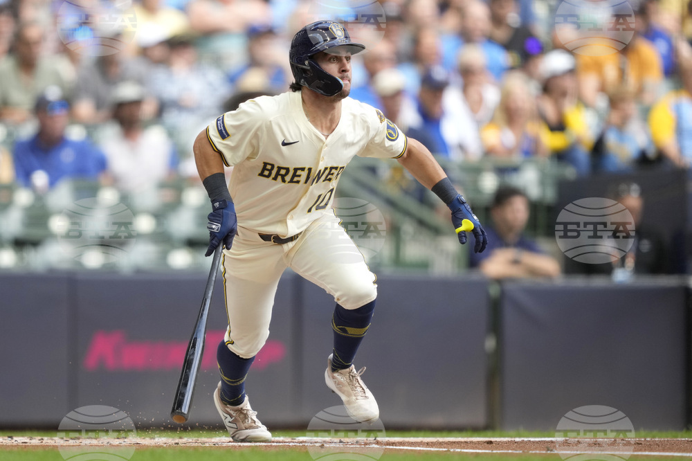 Diamondbacks Brewers Baseball