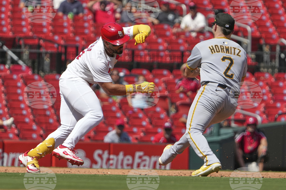 Pirates Cardinals Baseball