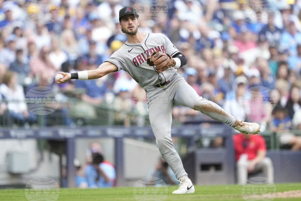 Diamondbacks Brewers Baseball