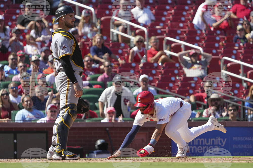 Pirates Cardinals Baseball