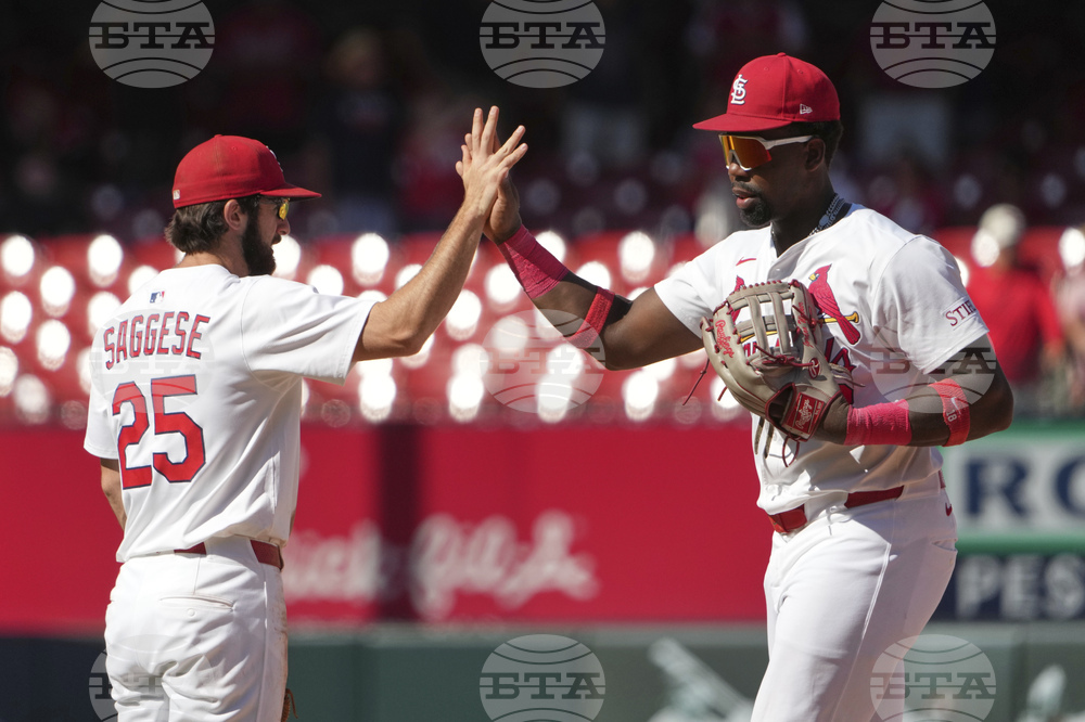 Pirates Cardinals Baseball