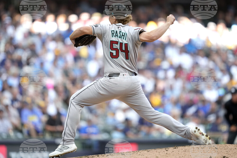 Diamondbacks Brewers Baseball