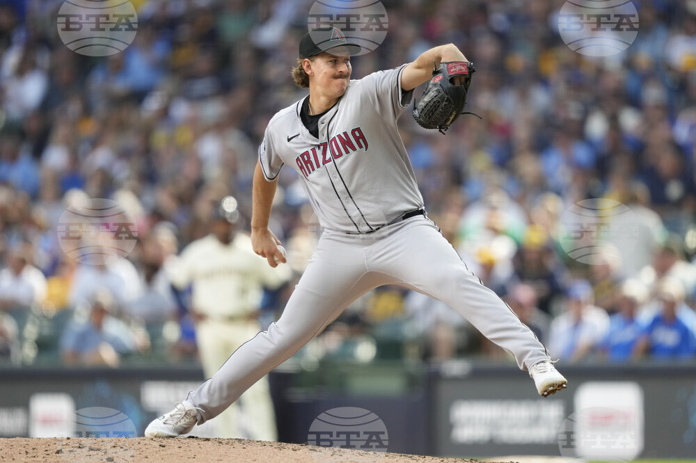 Diamondbacks Brewers Baseball