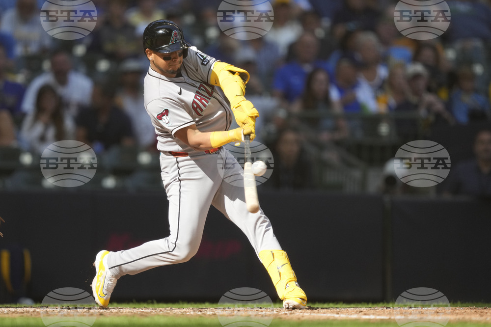 Diamondbacks Brewers Baseball