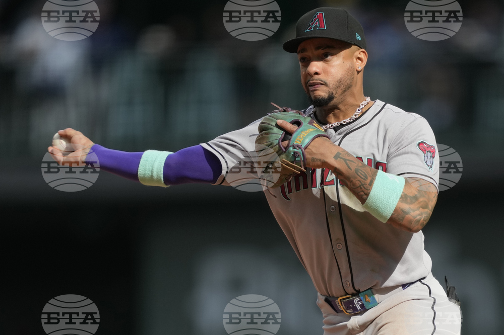 Diamondbacks Brewers Baseball
