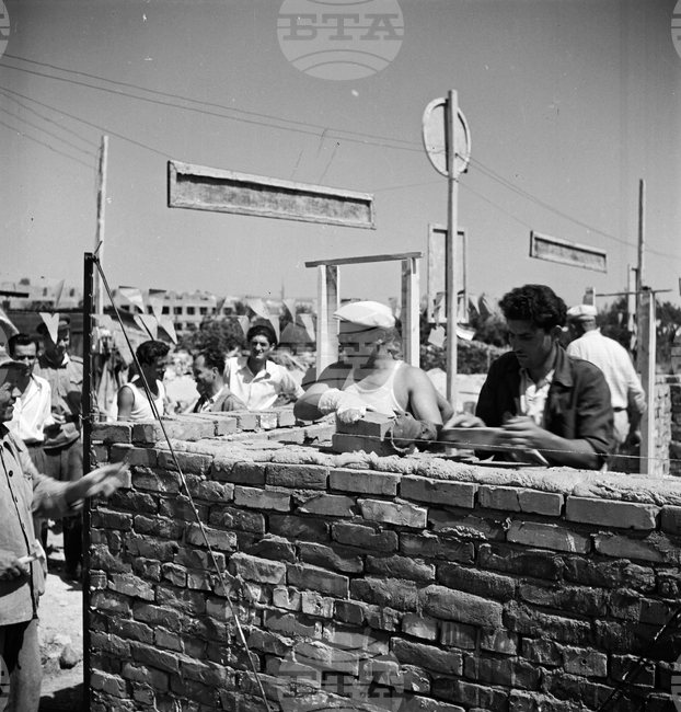 August 29, 1952: Stakhanov-Style Speed Bricklaying Competition in Bulgaria