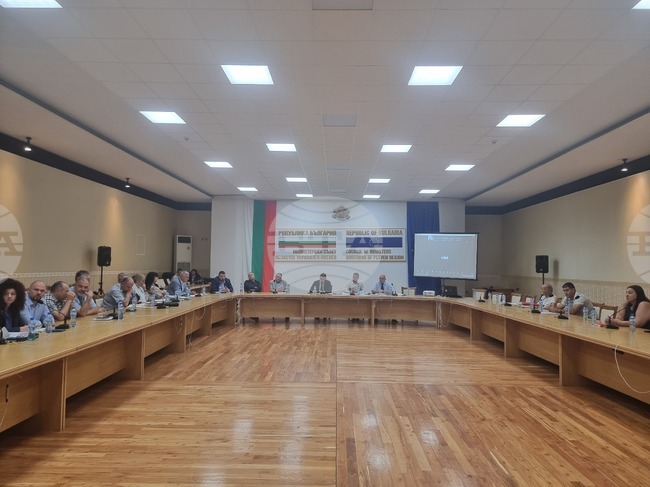 В Плевен учебната година ще бъде открита присъствено в условията на воден режим