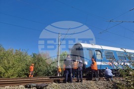 Стара Загора - дерайлирал влак