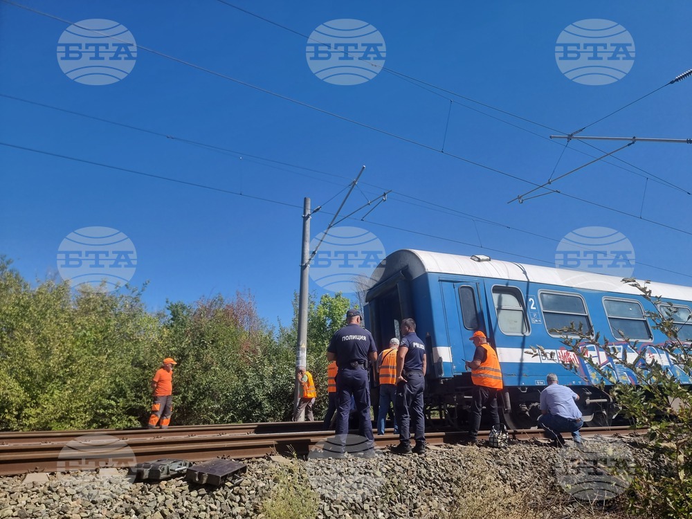 Стара Загора - дерайлирал влак