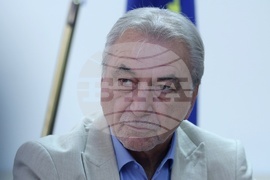 Комисия за защита на конкуренцията - заседание - Росен Карадимов