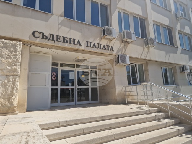 Подсъдим за изнудване е осъден на година и три месеца лишаване от свобода и безвъзмезден труд в полза на обществото в Търговище