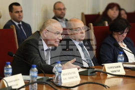 Парламент - Комисия - заседание