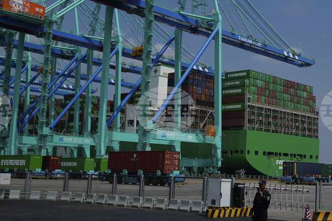 Американските мита не са определящи за ръста на вноса от Китай към Европа, сочи анализ на ЕЦБ 