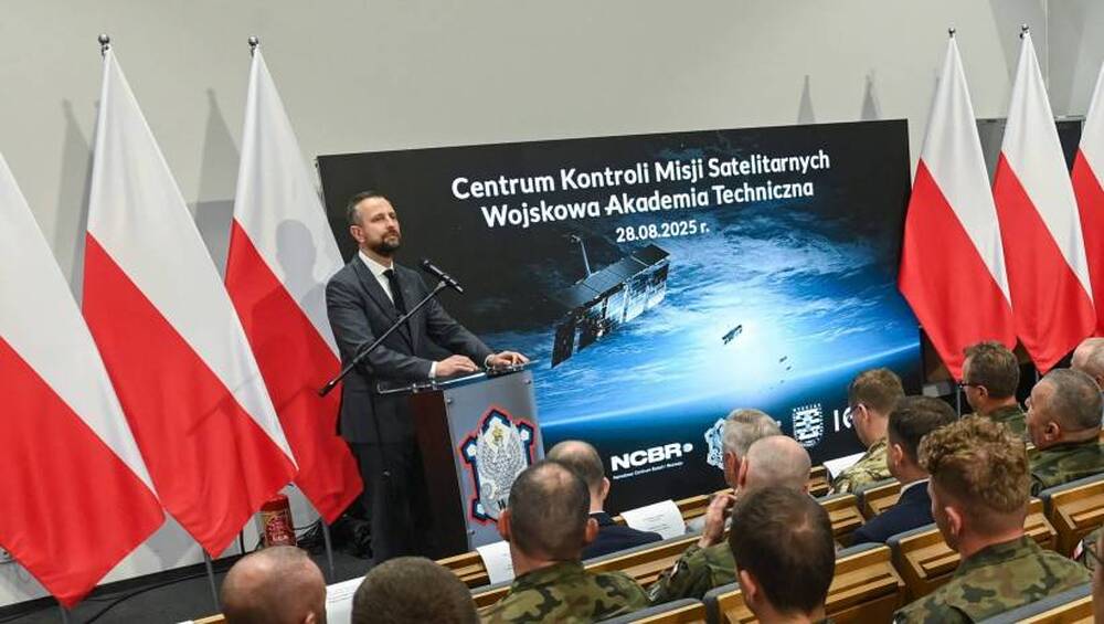 ПАП: Полша ще изстреля първите си космически спътници през ноември тази година