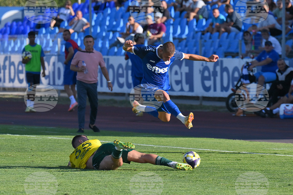 Борис Димитров вкара единствения гол от дузпа и Монтана надви Добруджа за втората си победа в efbet Лига