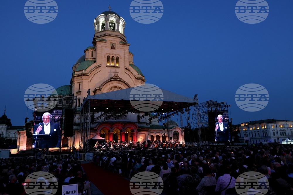 Jose Carreras, Placido Domingo, and Sonya Yoncheva Send Message “Don’t Forget Us” at Close of Sofia Gala’s Second Night