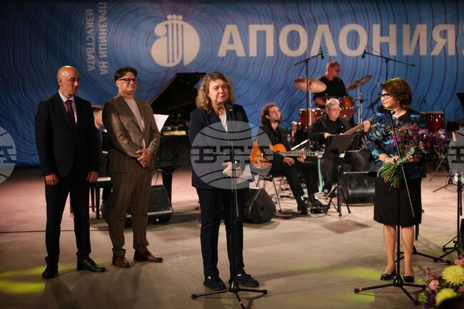 За десет дни България има нова културна столица и това е Созопол, каза на откриването на "Аполония" Наталия Киселова