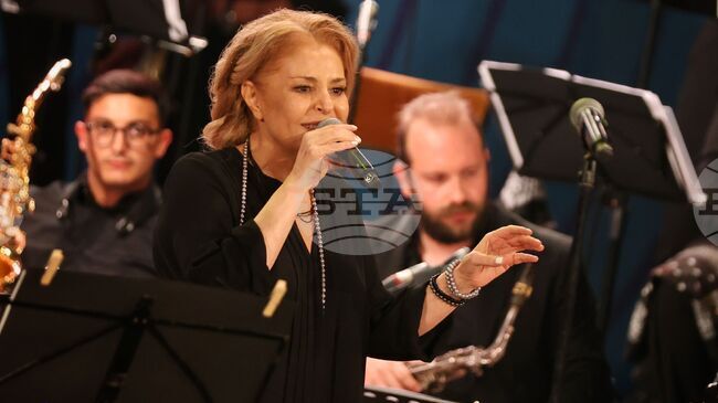 Хилда Казасян и Плевенската филхармония откриват есенния сезон с проекта "Да обичаш Гершуин"