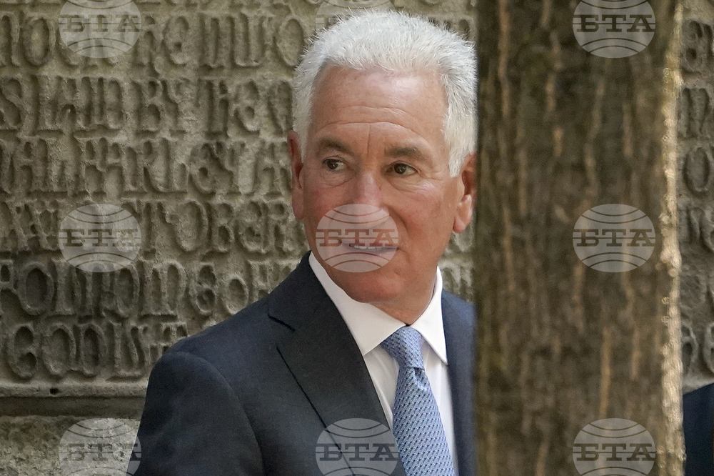 Френският външен министър заяви, че американският посланик в Париж трябва се яви във френското външно министерство