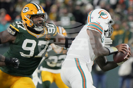 Cowboys Post Parsons Football