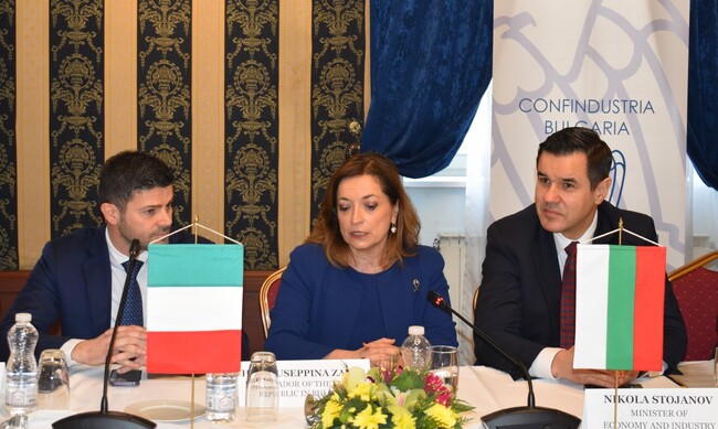 Министерство на икономиката и индустрията: Италианските компании са в топ 4 на чуждестранните инвеститори у нас
