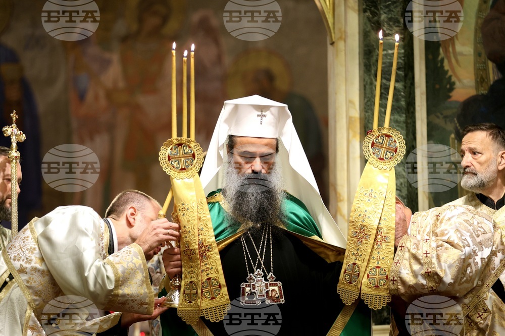 Пренасяне на честните мощи на св. Александър Невски - литургия