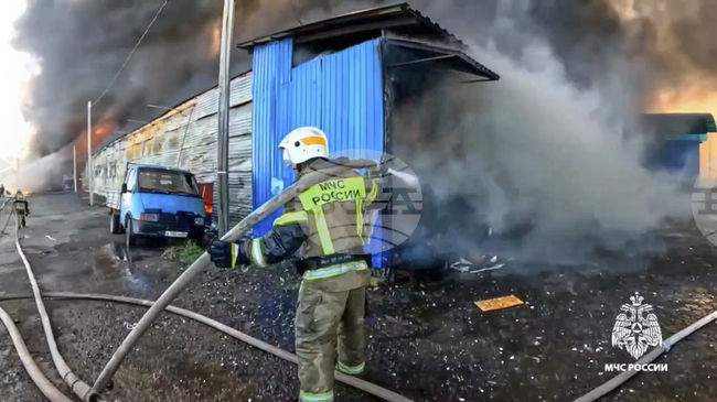 Украински дронове атакуваха руски петролни складове, пожар във Волгоградска област