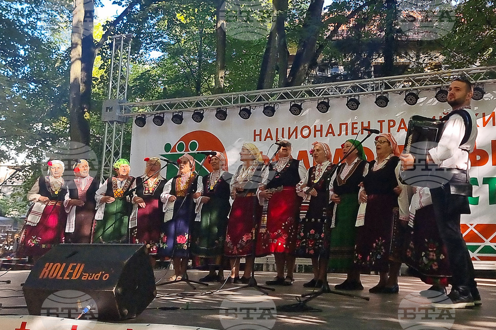 Стара Загора - Национален тракийски фолклорен събор „Богородична стъпка“