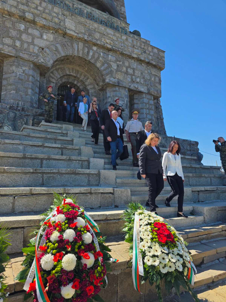 Председателят на Народното събрание Наталия Киселова участва в националното честване на 148 години от Шипченската епопея