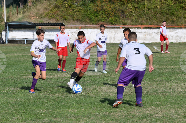 Над 100 деца играят в първия футболен турнир Olympia Junior Cup Varshets 2025 във Вършец