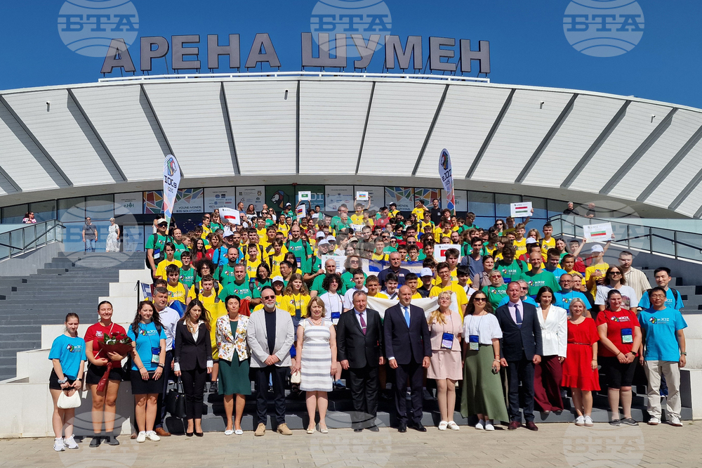 Шумен - Румен Радев - Европейска младежка олимпиада по информатика - откриване