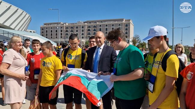 Президентът Румен Радев и кметът на община Шумен проф. Христо Христов откриха IX Европейска младежка олимпиада по информатика