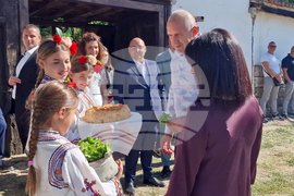 Село Побит камък - Румен Радев - събор