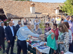 Село Побит камък - Румен Радев - събор