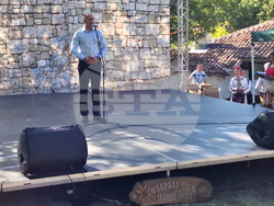 Село Побит камък - Румен Радев - събор