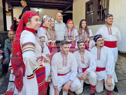 Село Побит камък - Румен Радев - събор