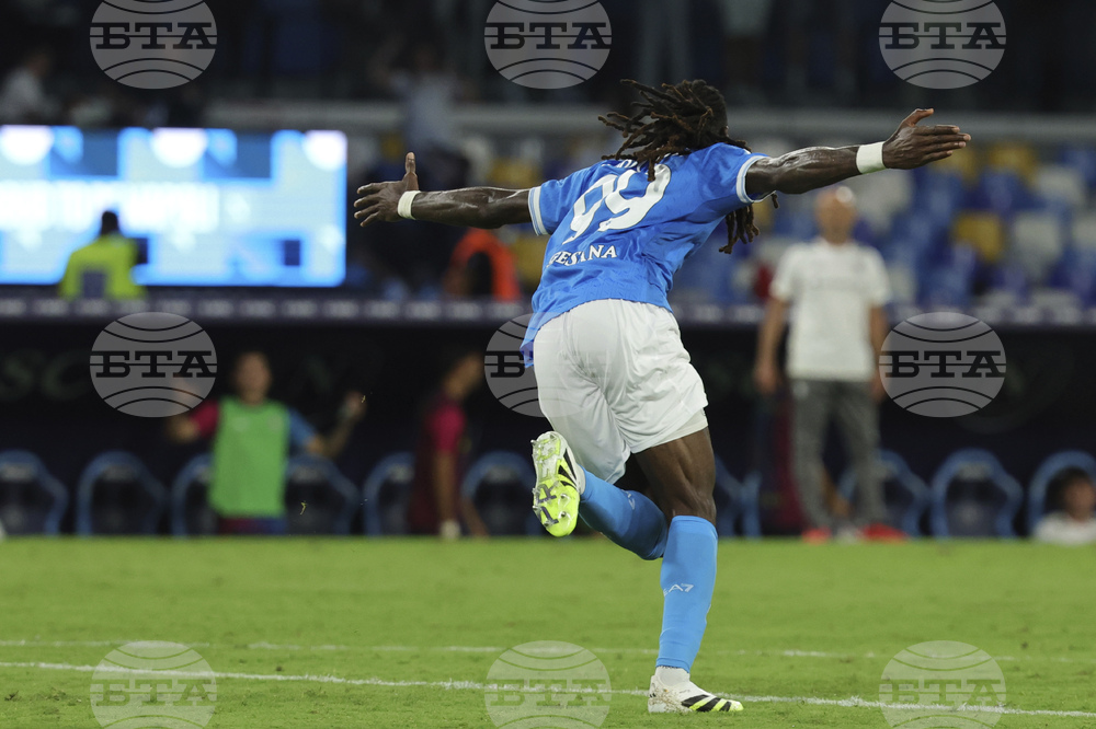 Халфът на Наполи Ангиса ще бъде извън терените няколко месеца заради контузия