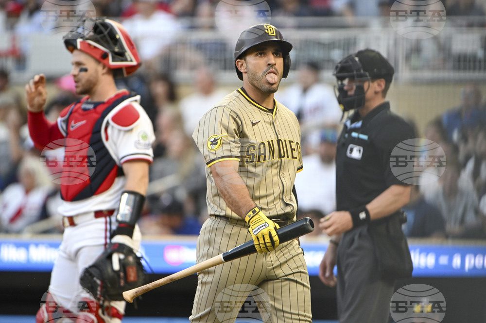 Padres Twins Baseball