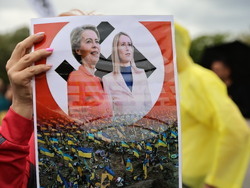 Сопот - „Възраждане" - протест