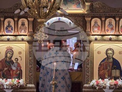 „Невъзможното за човека е възможно за Бога“, посочи отец Йоан пред миряните в храма „Света Троица“ в Сливен