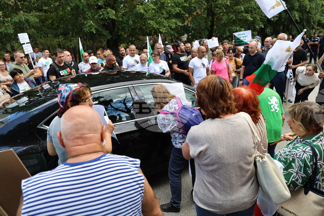 NOVA TV Condemns Attack on Journalists Covering Protest during EC President Visit in Sopot