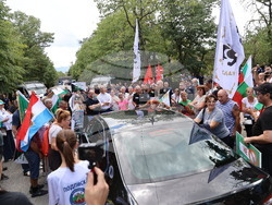 Сопот - „Възраждане" - протест