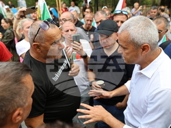 Сопот - „Възраждане“ и „Величие“ - протест