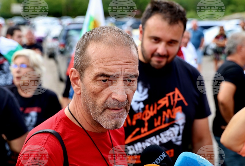 Сопот - „Възраждане“ и „Величие“ - протест
