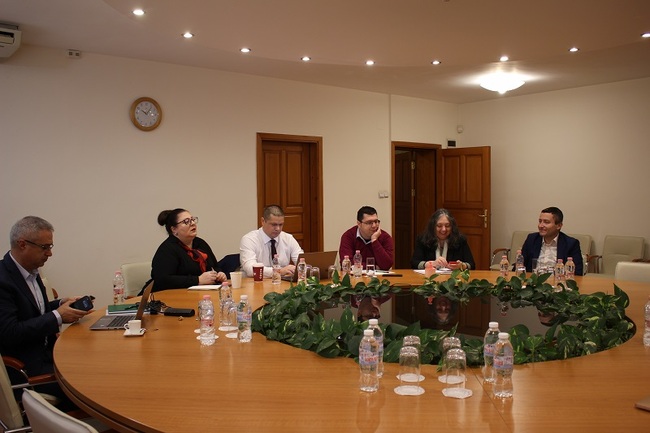 Министерство на енергетиката: Проведе се първото заседание на работна група за създаване на по-ефективна програма за компенсации за електроенергия