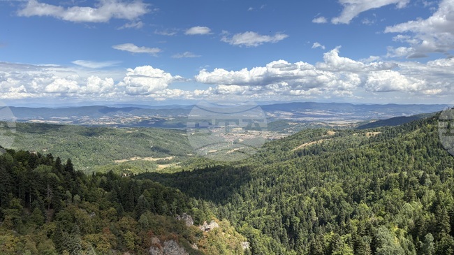 Good Mountain Hiking Conditions on Wednesday