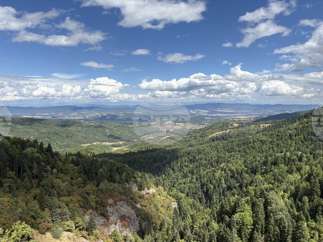 Good Mountain Hiking Conditions on Wednesday