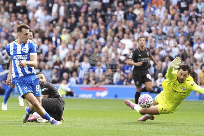 Брайтън победи Манчестър Сити с гол в последните минути, Уест Хем разгроми Нотингам Форест