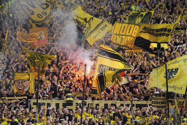 Дортмунд и Байерн водят в класацията по посещаемост в доклад на УЕФА