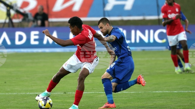 Щастлив съм, че играя в Европа, но много по-щастлив съм от важната роля, която имам в ЦСКА 1948, признава боливийският защитник Диего Медина